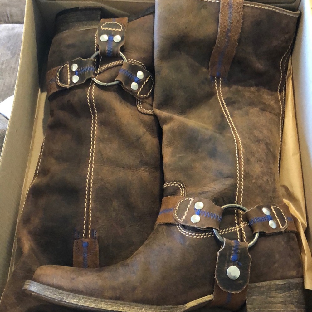 Oak tree serenity boots size 7.5 brown leather